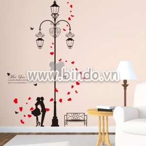 Decal dán tường Cột đèn tình yêu