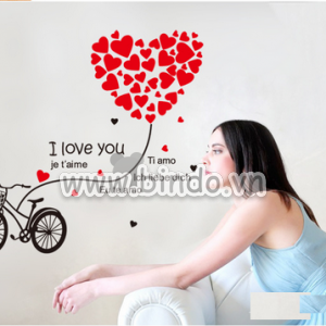 Decal dán tường Xe đạp trái tim đỏ