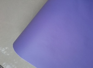 Giấy decal cuộn tím