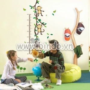 Decal dán tường Thước đo gia đình khỉ