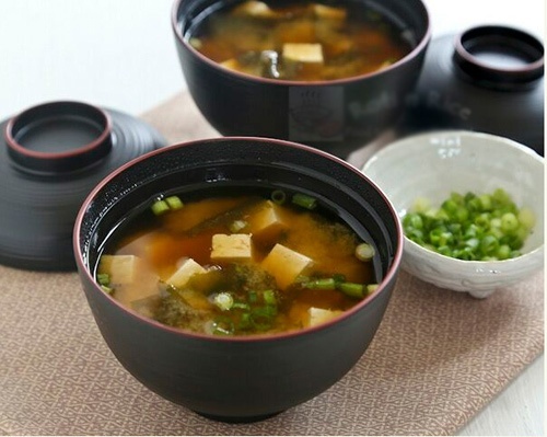 https://stc.bindo.vn//files/nau-sup-miso-ngot-mat-giai-nhiet1.jpg