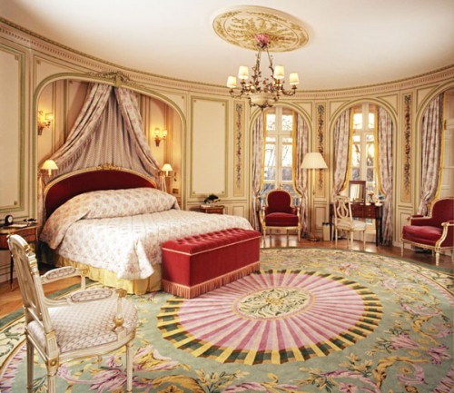Tham khảo mẫu phòng ngủ theo phong cách hoàng gia 4