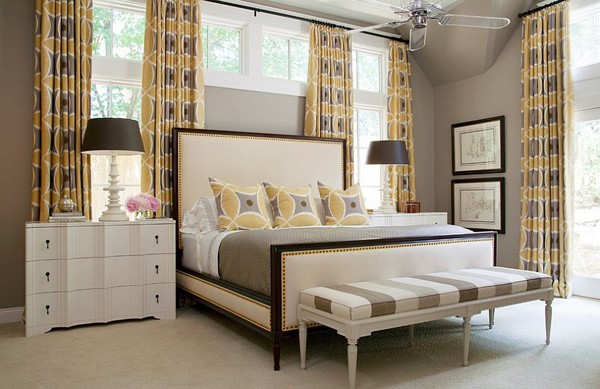Trang trí phòng ngủ với gam màu xám sang trong và vàng thanh lịch 7