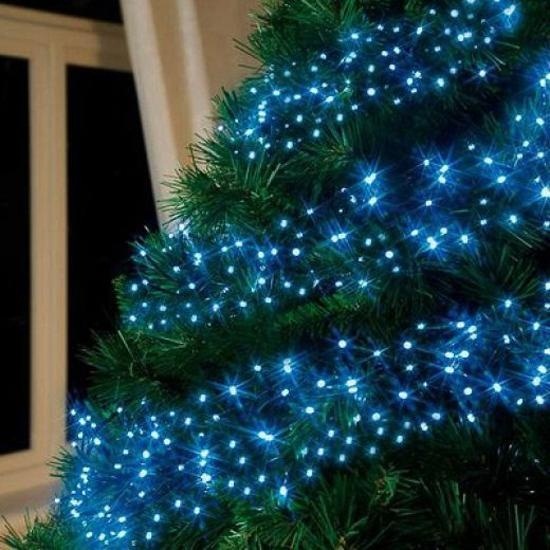 Trang trí nhà màu xanh da trời cho đêm giáng sinh thêm yên bình 9