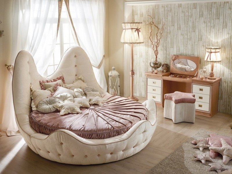Trang trí phòng ngủ sành điệu và ấn tượng với chiếc giường tròn  29