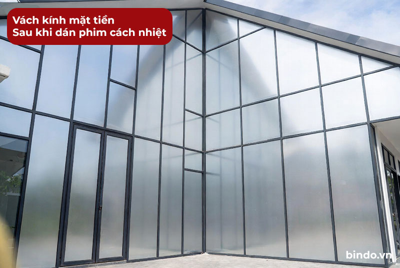 Dán phim cách nhiệt cho giếng trời, vách kính mặt tiền và mái kính – Giải pháp tối ưu 3