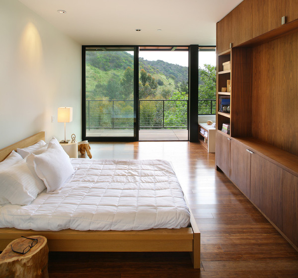 Phòng ngủ có ban công tuyệt đẹp khiến bạn phải lòng từ cái nhìn đầu tiên 5