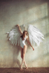 Tranh nữ thần và đôi cánh thiên thần dán tường - 