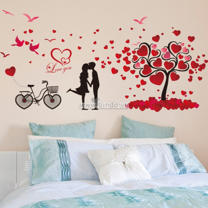 Decal dán tường Cây trái tim tình yêu