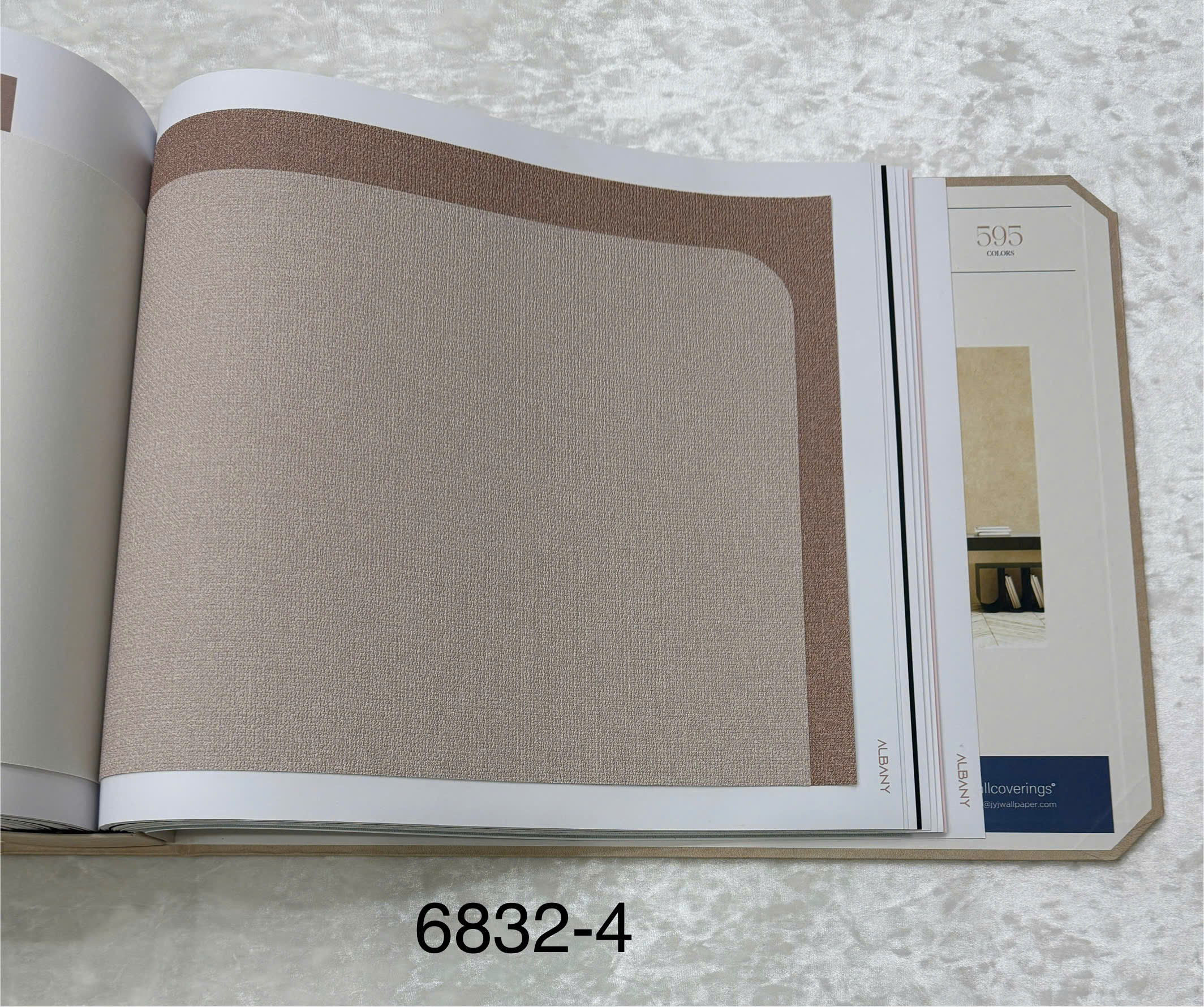 Decal dán tường Giấy dán tường  ALBANY 6832-4
