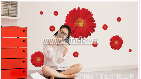 Decal dán tường Decal dán hoa cúc đồng tiền đỏ, có sẵn keo dán 2 mặt, dán phòng ngủ, TPHCM khổ lớn 1,1 x 0,5 (m) (dài x rộng)