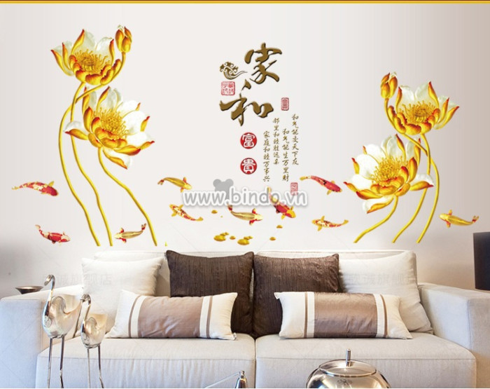 Decal dán tường Decal hoa sen và cá chép vàng