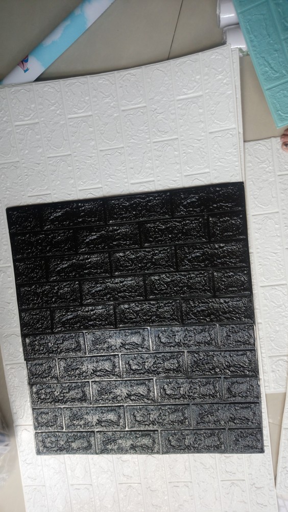 Xốp dán tường đen dày 4mm (70cm x 77cm) - 1