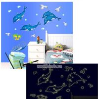 Decal dán tường Cá heo dạ quang
