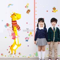 Decal dán tường Thước đo Hươu Thỏ
