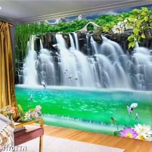 Tranh thác nước và cành hoa trắng Tranh thác nước và cành hoa trắng