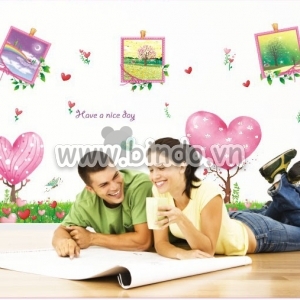 Decal dán tường Cây trái tim và khung ảnh