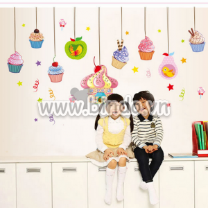 Decal dán tường Dây bánh kẹo