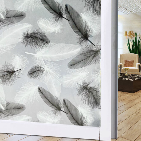 Decal dán tường Decal dán kính hoa văn lông vũ trắng đen 90cm x 1m