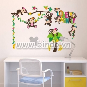 Decal dán tường Gia đình khỉ vui chơi