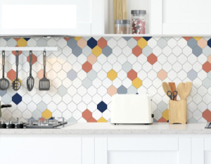 Decal dán tường Giấy dán bếp nhiều màu lục giác tráng nhôm, cách nhiệt chống dầu mỡ 0,6m x 5m Decal dán tường Giấy dán bếp nhiều màu lục giác tráng nhôm, cách nhiệt chống dầu mỡ 0,6m x 5m