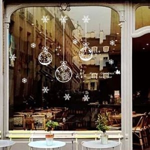 Decal dán tường Noel 120 - 3 quả châu trắng