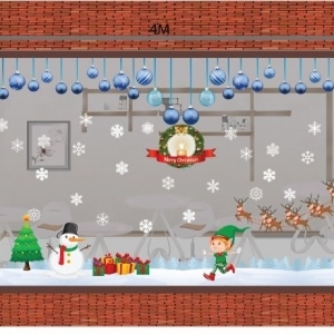 Decal dán tường Noel-Ông già, cây thông, bạn tuyết và dây treo