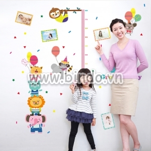 Decal dán tường Thước đo thú xếp hàng 4